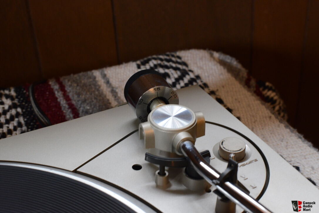 Pioneer DIRECT DRIVE AUTO RETURN PL200 Turntable Photo 3044616