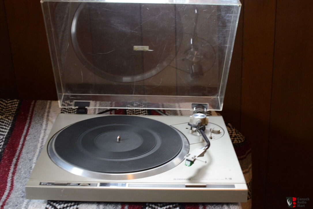 Pioneer DIRECT DRIVE AUTO RETURN PL200 Turntable Photo 3044616