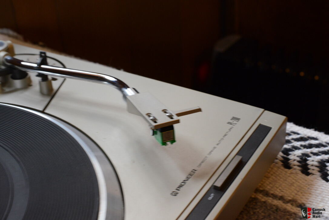 Pioneer DIRECT DRIVE AUTO RETURN PL200 Turntable Photo 3044626 UK