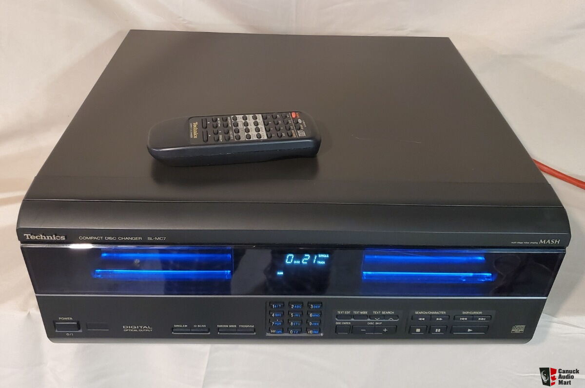 Technics SLMC7 110+1 Mega storage CD Player Photo 3071096 UK