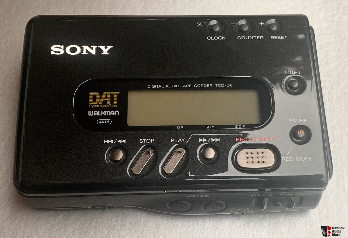 Sony TCD-D8 Portable DAT Recorder Photo #3071292 - US Audio Mart