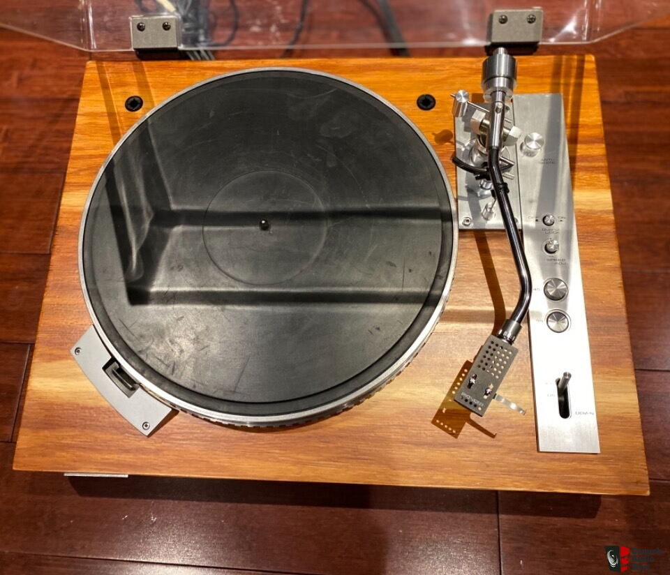 Pioneer XL 1550 Quartz Locked Direct Drive Turntable Photo