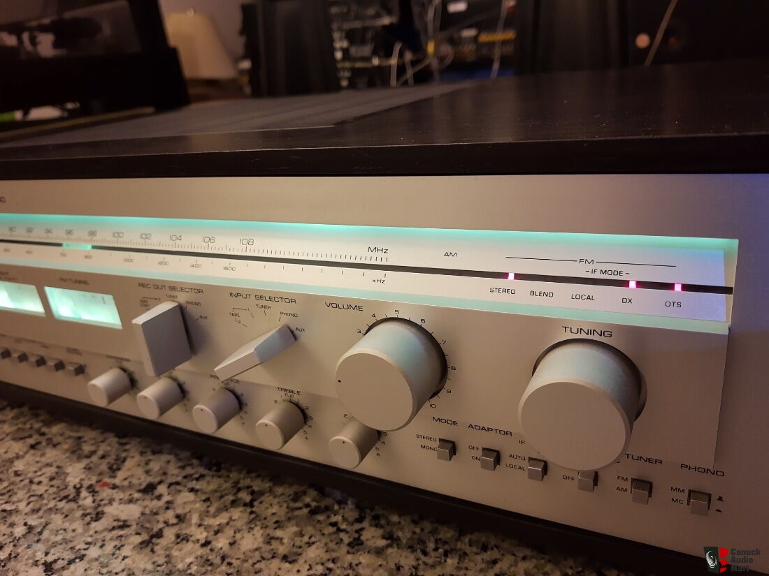 Yamaha CR-1040 Solid-State Vintage FM/AM Stereo