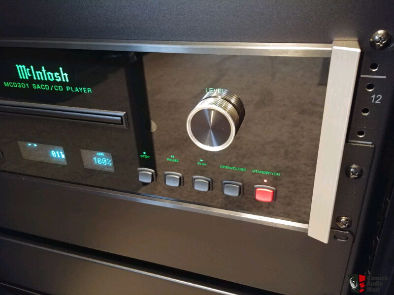 McIntosh MCD301 SACD CD Player Photo 3227419 Canuck Audio Mart
