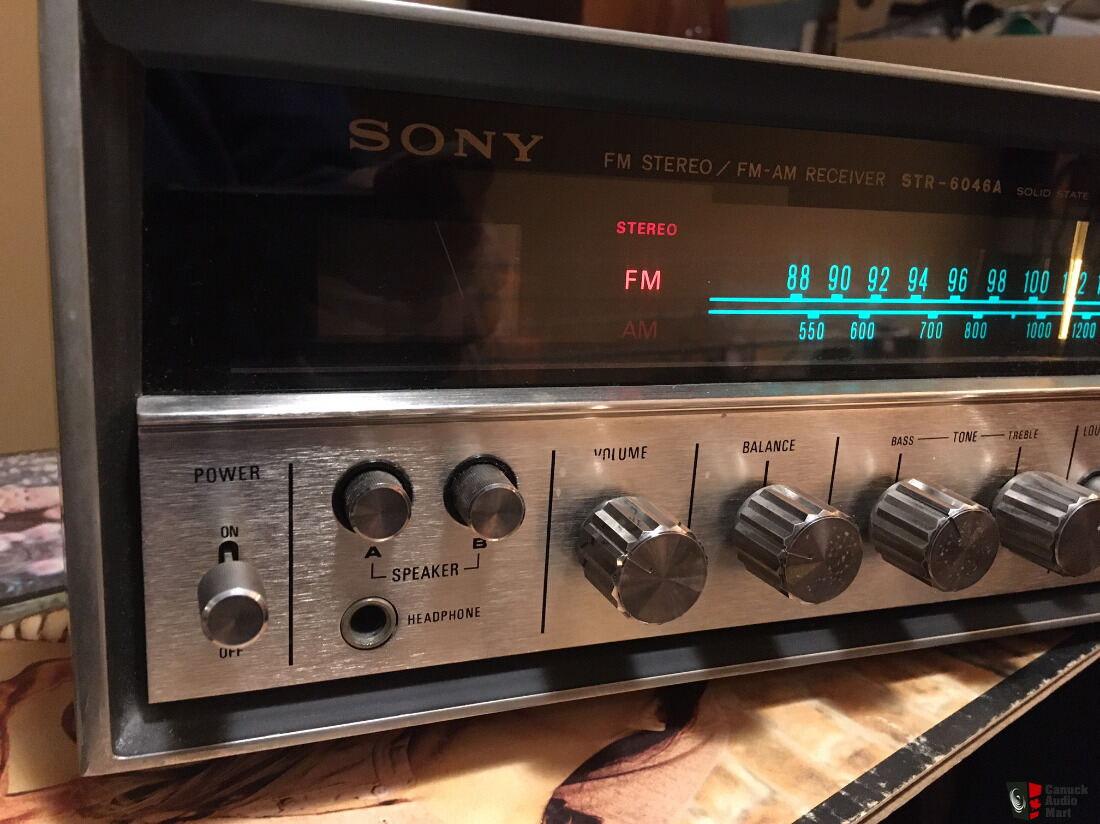 SONY STR6046A stereo receiver silver face wood case Now 70