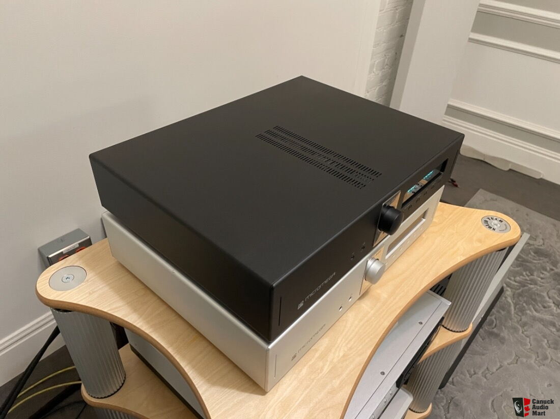 Micromega AS-400 Black Integrated Amplifier Photo #3247539 - US Audio Mart