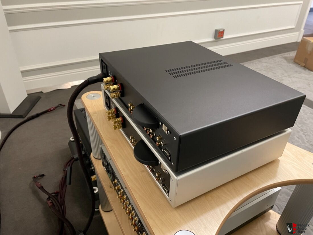 Micromega AS-400 Black Integrated Amplifier Photo #3247539 - US Audio Mart