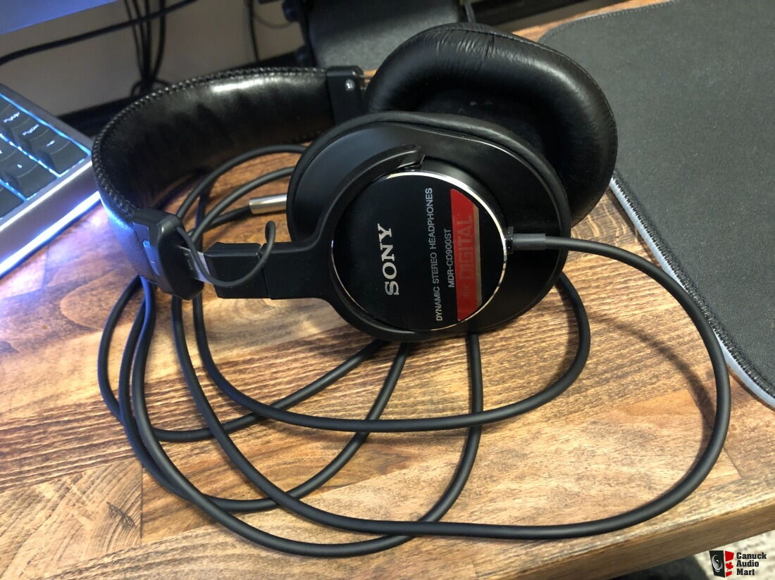 SONY MDR-CD900ST For Sale - Canuck Audio Mart