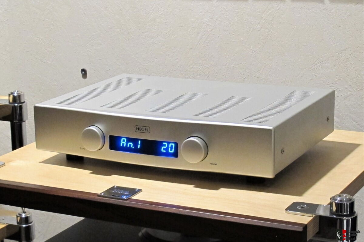 Hegel H80S integrated amplifier - MINT (SOLD TO MATT) !!! Photo