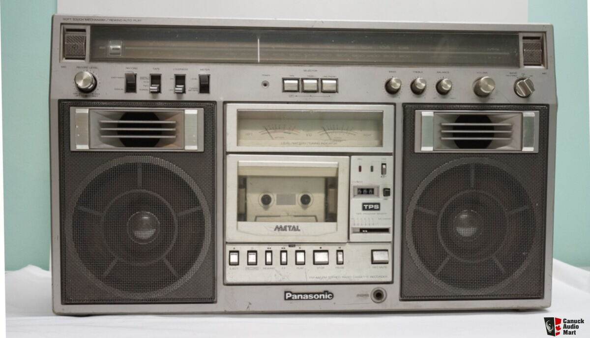 Panasonic RX-5600 Large Vintage Radio and Cassette Boombox For