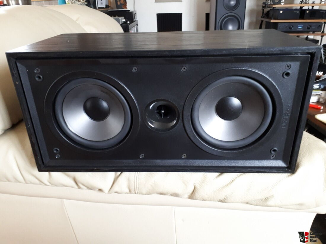 RARE- Klipsch KG 2.5V centre channel speaker For Sale - Canuck Audio Mart