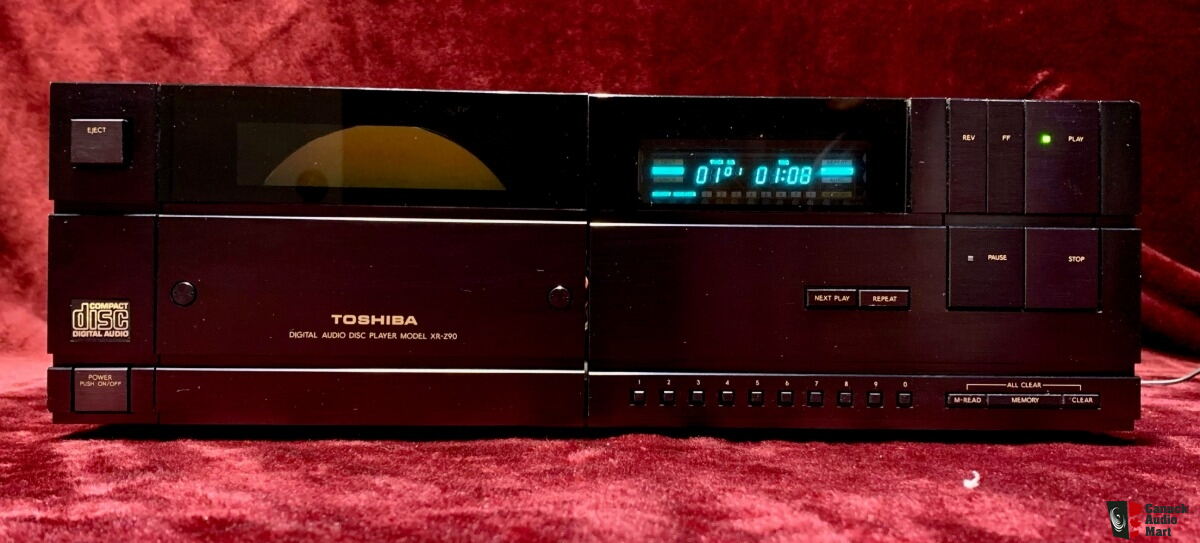 Vintage Toshiba XR-Z90 vertical loading 1st generation CD player 