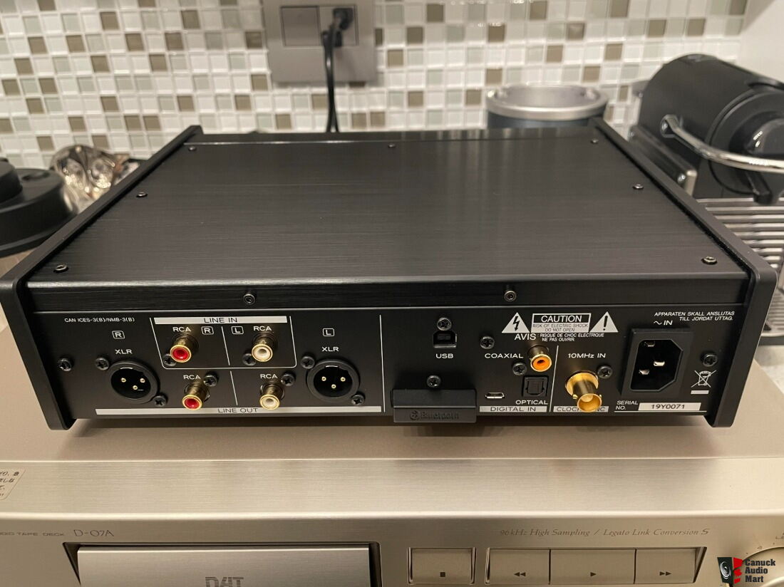 AS NEW Teac UD-505 DAC/Headphone Amplifier In Black 120V North American  Model For Sale Canuck Audio Mart