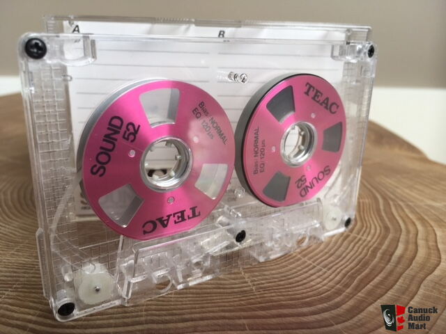 https://img.canuckaudiomart.com/uploads/large/3811937-150848a9-teac-sound-52-pink-mini-reel-to-reel-casssette-tape-excellent-vintage-condition.jpg