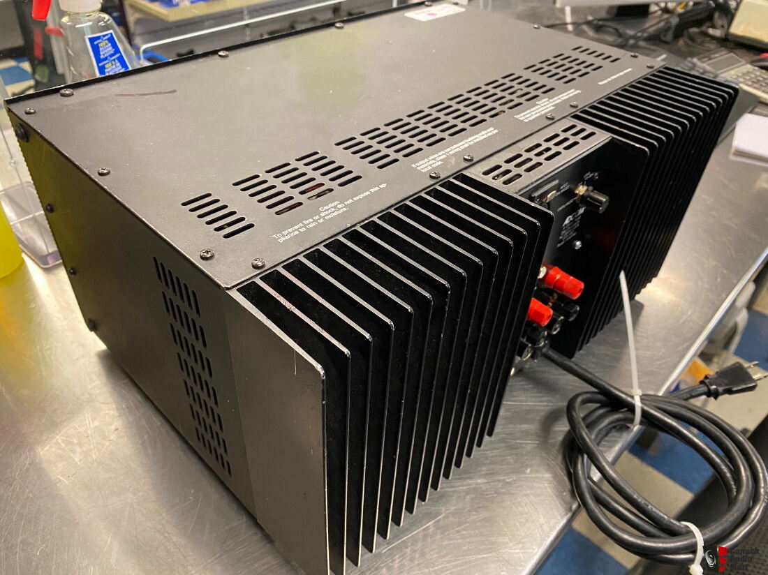 GFA 565 power amp Photo 3822120 UK Audio Mart
