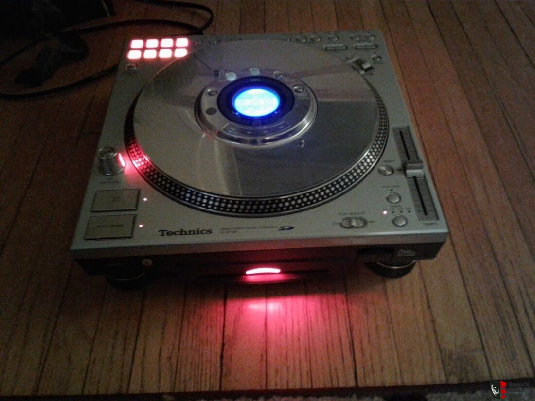 Technics SL-DZ1200 CDJ Direct Drive Digital Turntable Silver w