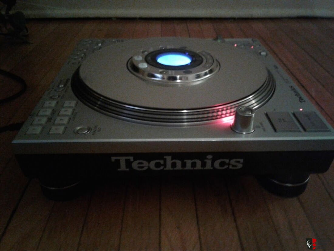 Technics SL-DZ1200 CDJ Direct Drive Digital Turntable Silver w