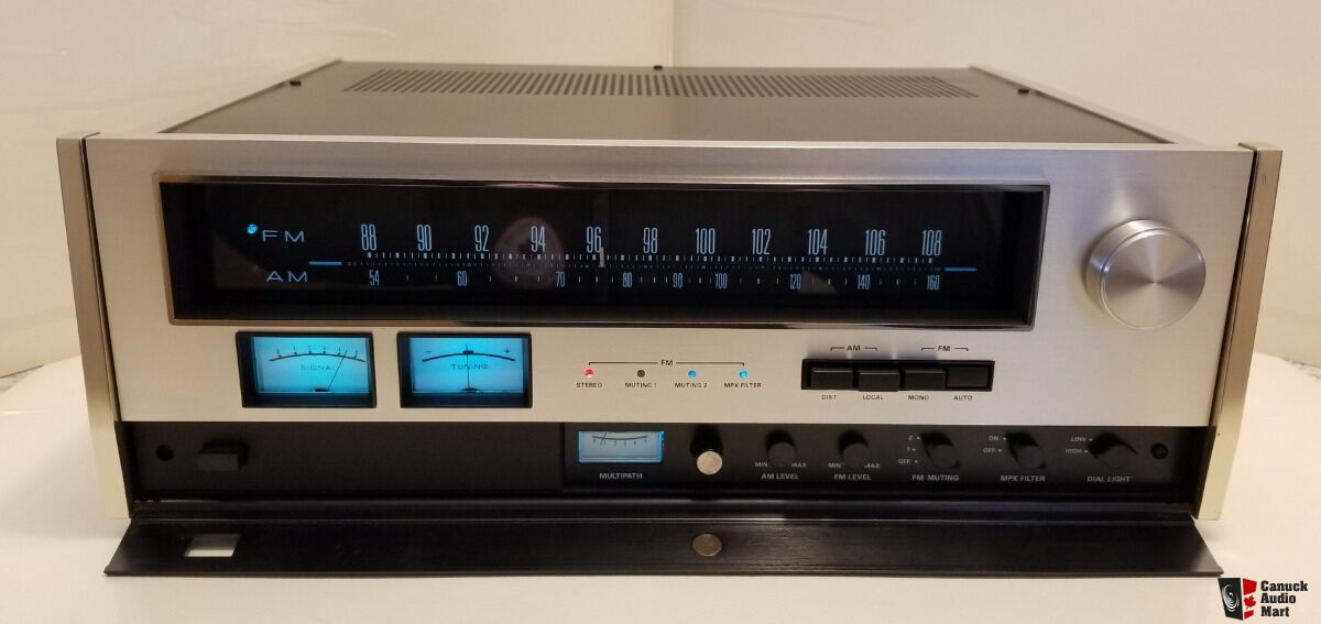 Accuphase T 100 AM/ FM Analog Tuner (SOLD!) Photo #3839007 - UK Audio Mart