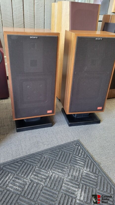 Sony APM 77 Speakers with Stands Photo 3843722 Canuck Audio Mart