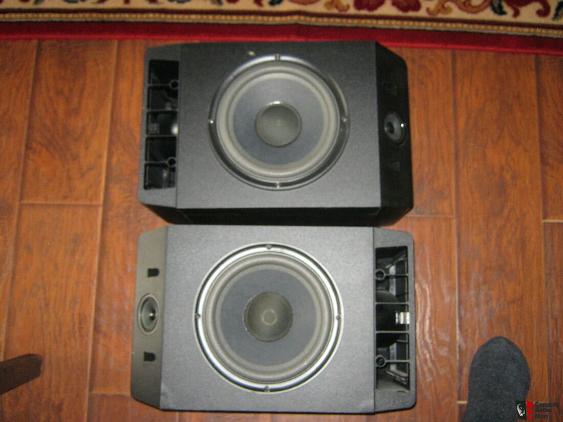 Bose 301 Series IV pair with WB-3 wall mounting brackets For Sale