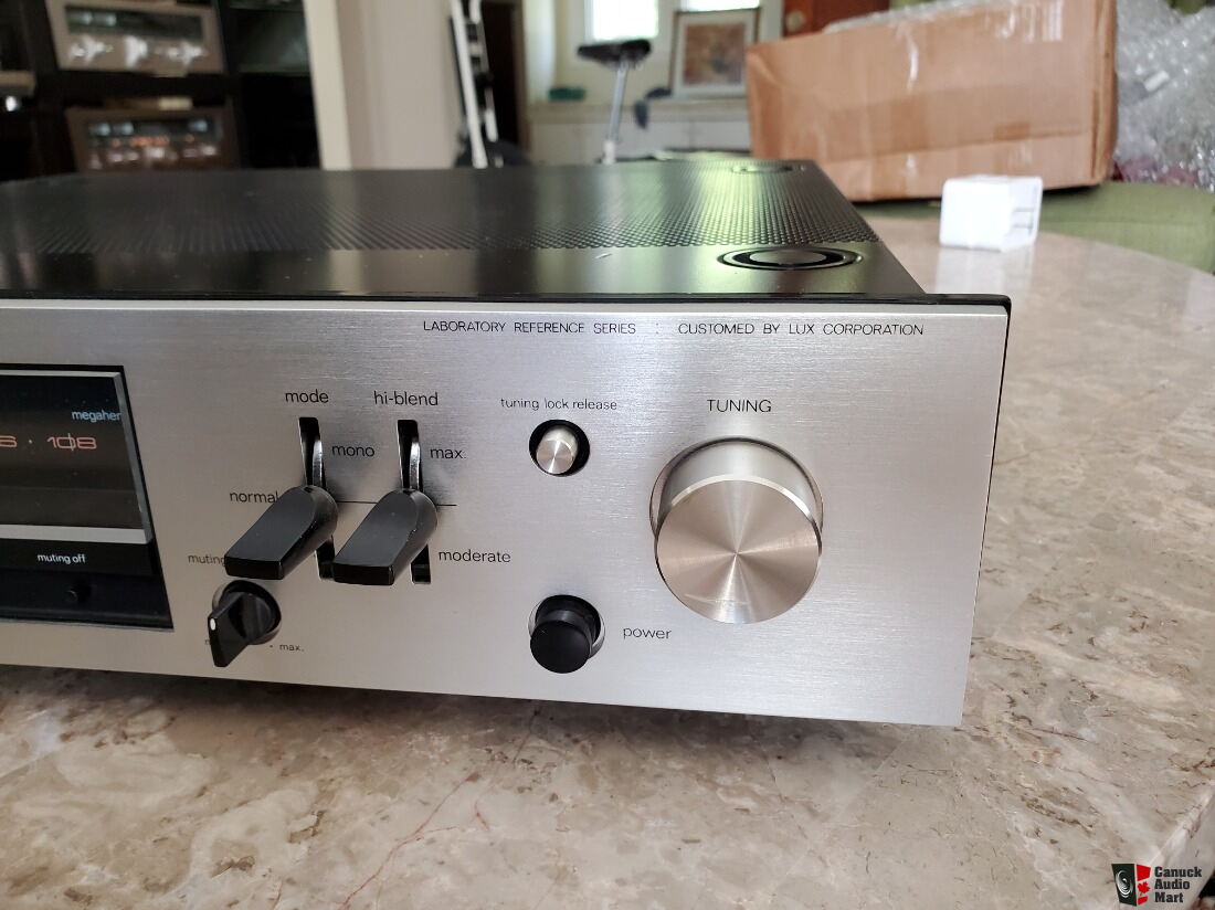 Luxman T LRS Series FM Super Tuner Accutouch Re Capped PS Photo Canuck