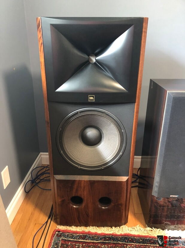jbl-m2-clones-crown-amplifiers-photo-4023143-canuck-audio-mart