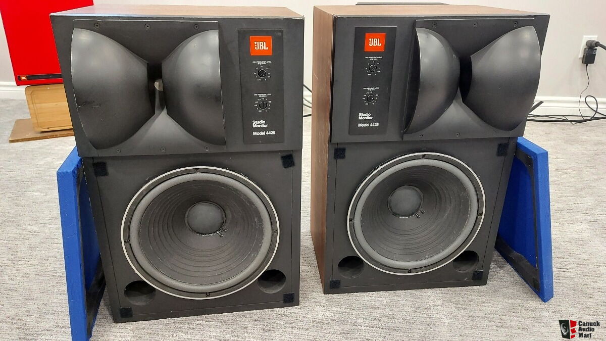 jbl studio monitor model 4425