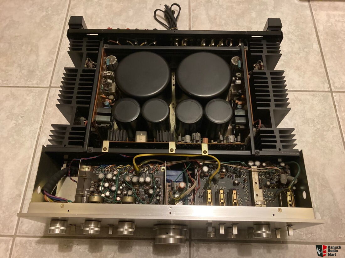 TRIO / Kenwood KA-9300 (Kenwood Supreme 600) top model amplifier