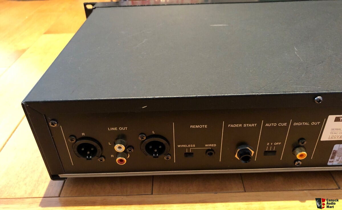 Tascam CD-401MKII CD Player / Transport For Sale - Canuck Audio Mart