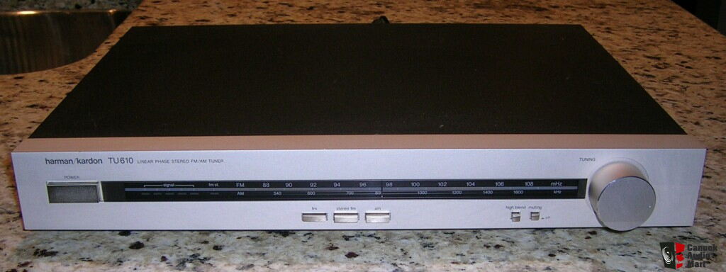 Vintage Harman Kardon TU610 Tuner Photo 