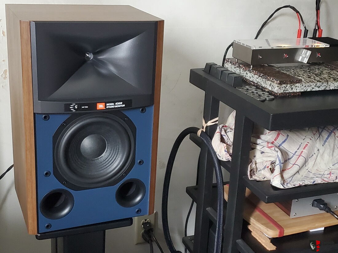 JBL 4309 Standmounts For Sale - Canuck Audio Mart