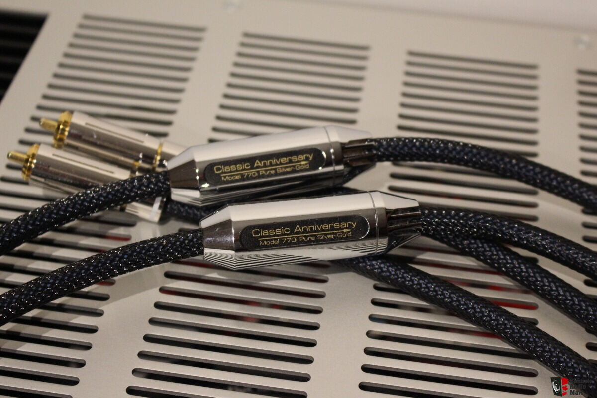 Siltech Classic Anniversary HF RCA câbles spdif / aes-ebu chez E&M à Paris