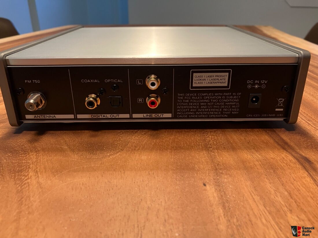 TEAC PD301 Silver Photo 4529485 Canuck Audio Mart