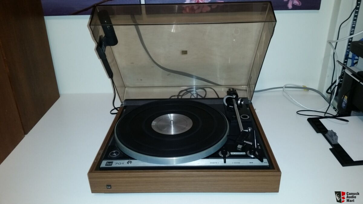 DUAL CS 701 Turntable with vintage lamp Photo #4583735 - Canuck Audio Mart