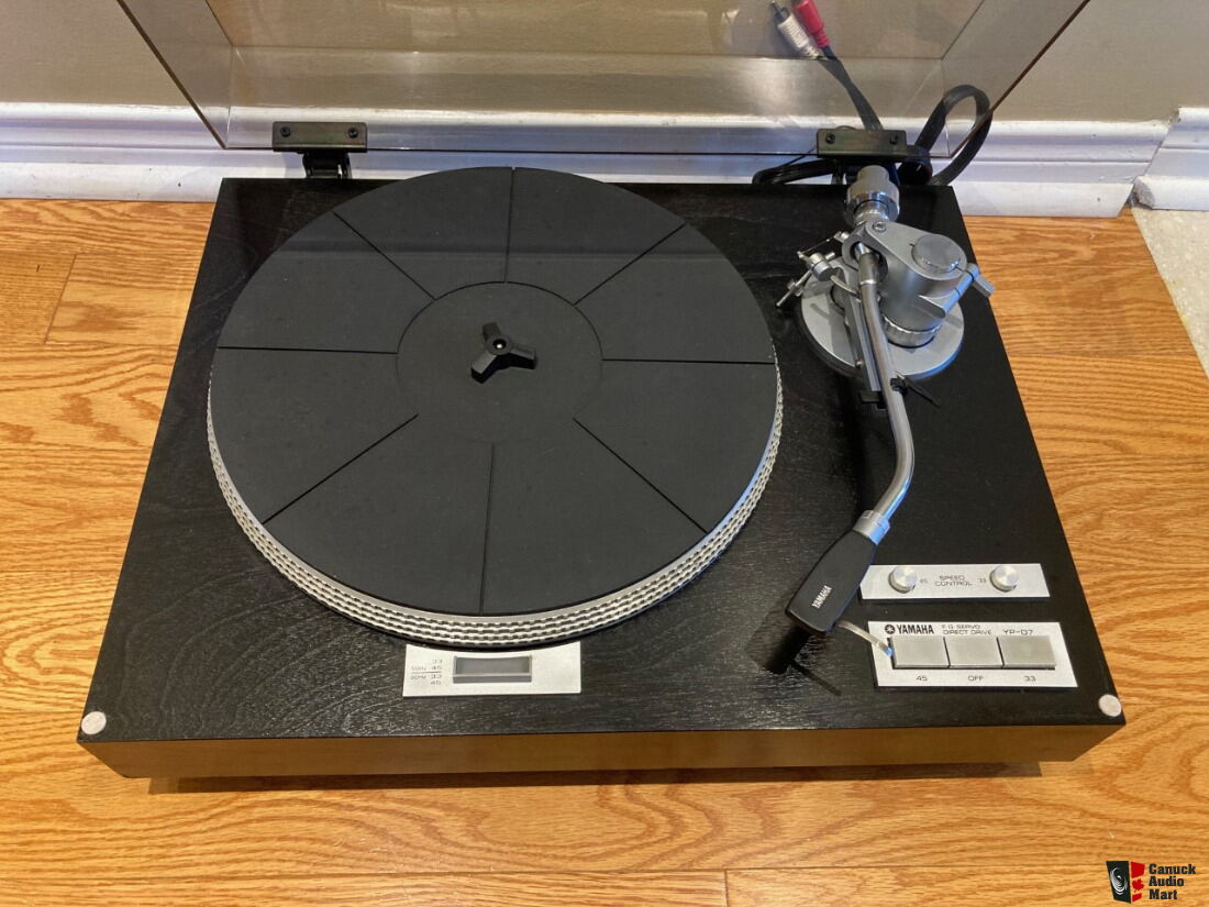 Yamaha YP D7 direct drive high quality turntable Photo #4638521