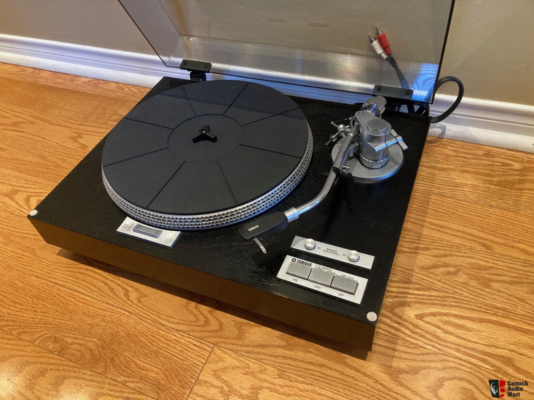 Yamaha YP D7 direct drive high quality turntable Photo #4638521