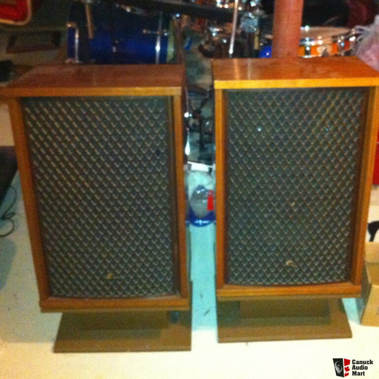 Sansui SP1700 3 Way speakers with stands Photo 476216 US
