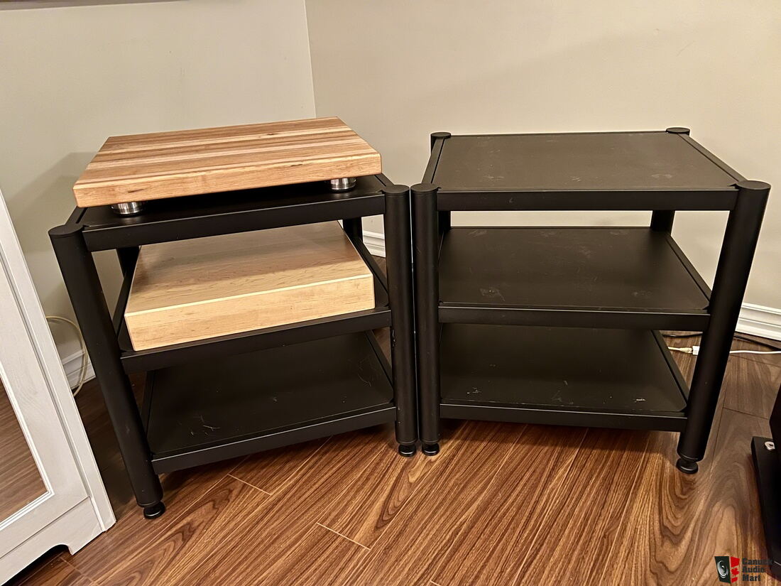 Target HS370 3 shelves audio rack For Sale - Canuck Audio Mart