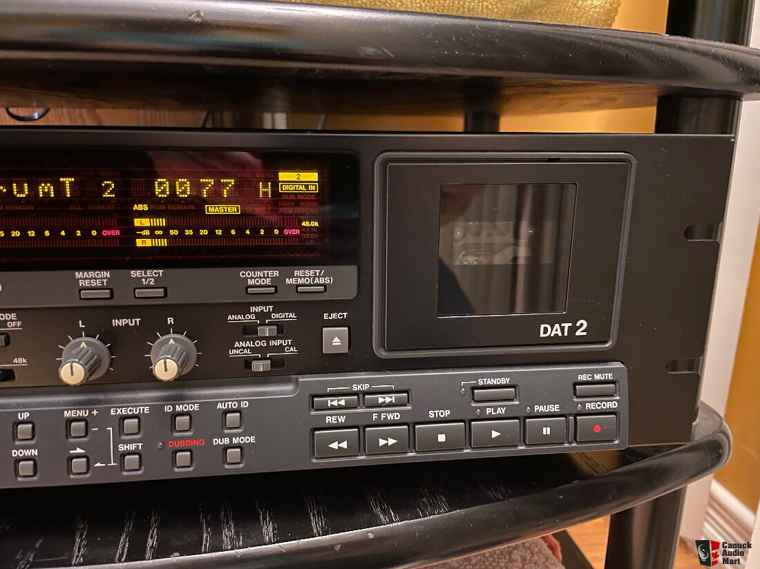 Tascam DA-302 Dual Deck professional DAT Recorder Photo