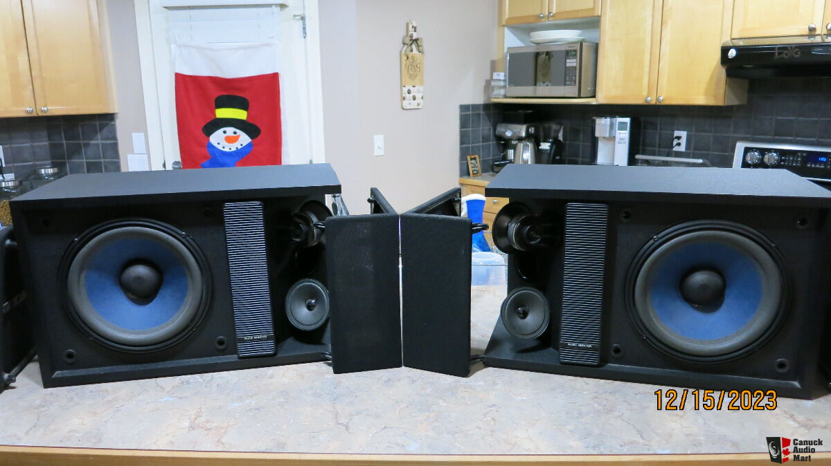 Bose 301 series II music monitors Photo #4824127 - Canuck Audio Mart