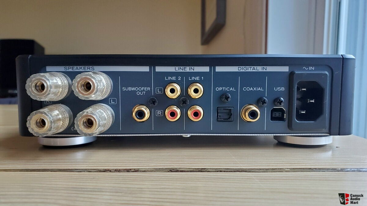 Teac A-H01 (amp + headphone amp + USB DAC) Photo #4842073 - Canuck