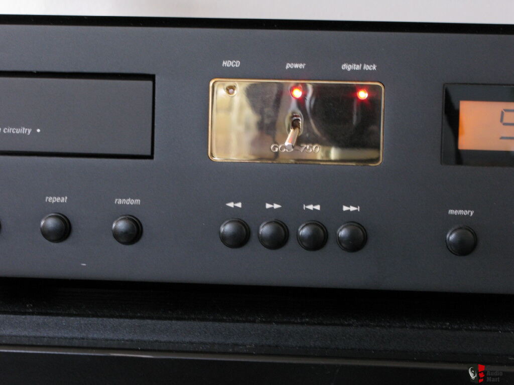 ADCOM GCD-750 cd player, former Stereophile Class B Photo ...