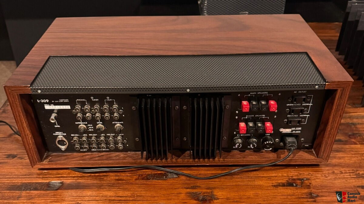 Luxman L-309 Integrated Amplifier ** SOLD For Sale - Canuck Audio Mart