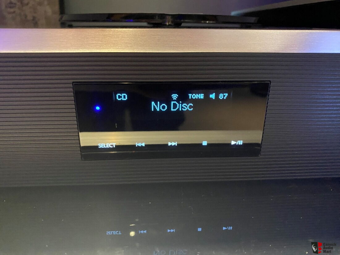 Technics sa c600 streaming receiver with cd player open stock photo