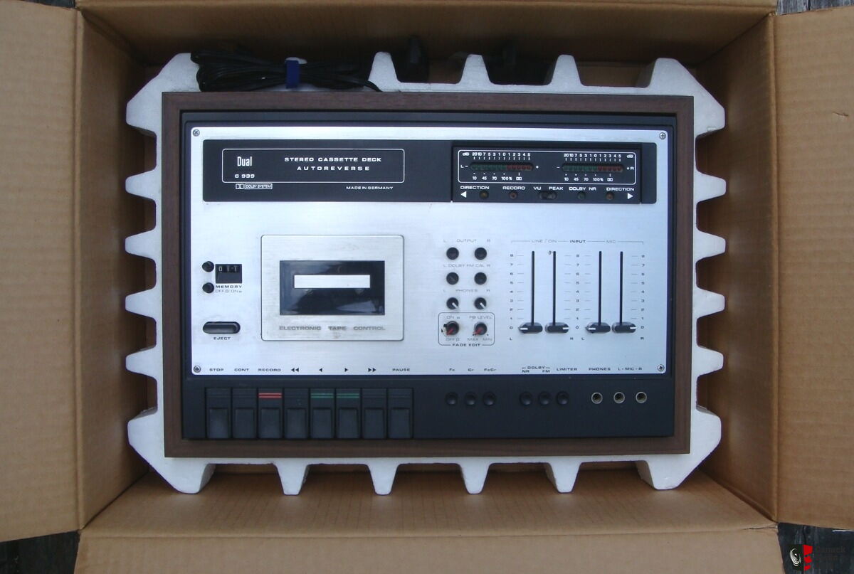 3 Cassette Decks - Dual C 939 + Akai GXC-702II + Nikko ND-500II +