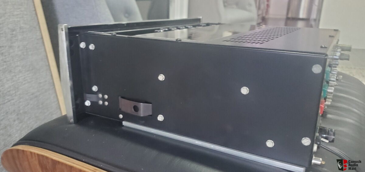 Mcintosh c28 solid state preamplifier photo 5189719 canuck audio mart
