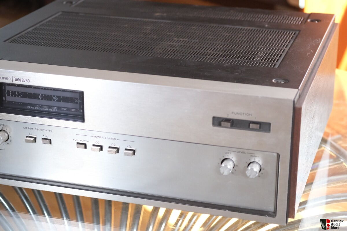 1974 SONY POWER Amp TAN-8250 Photo #5212999 - Aussie Audio Mart