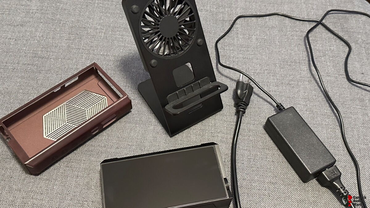 Portable Desktop-Class DAP FIIO M17 For Sale - Canuck Audio Mart