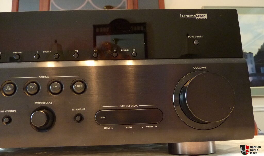 Yamaha HTR-7063 A/V Receiver in Excellent Condition! Two Months Old