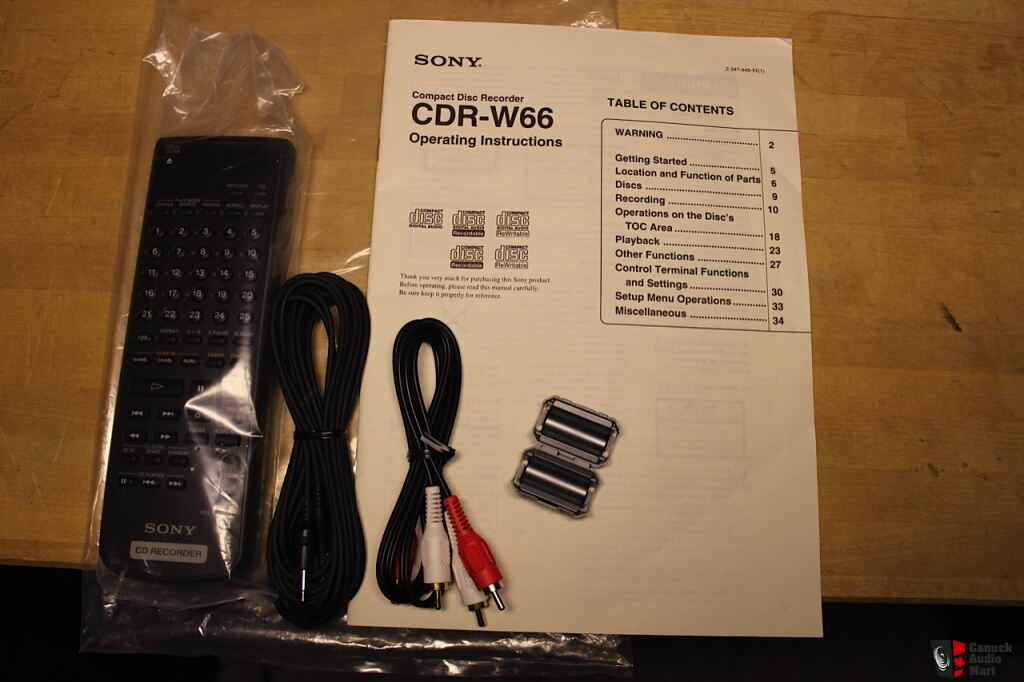 Sony CDR-W66 Professional CD Recorder with 24-Bit converters and Super ...